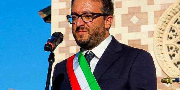 Il Sindaco dell'Aquila Pierluigi Biondi