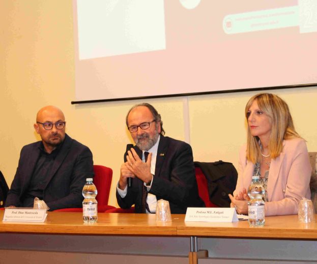 Relatori