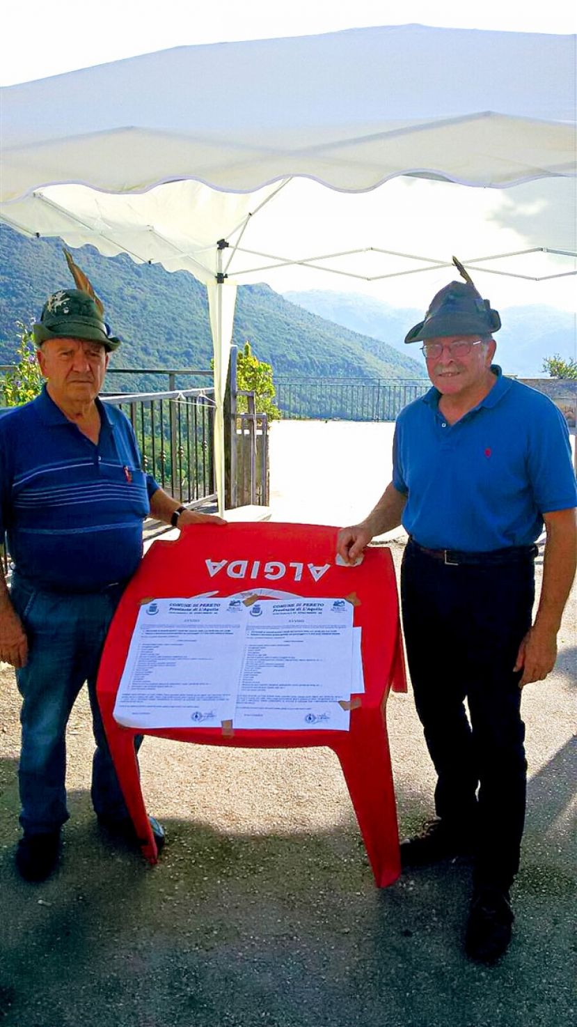 GLI ALPINI DI PERETO SOLIDALI CON LE POPOLAZIONI TERREMOTATE