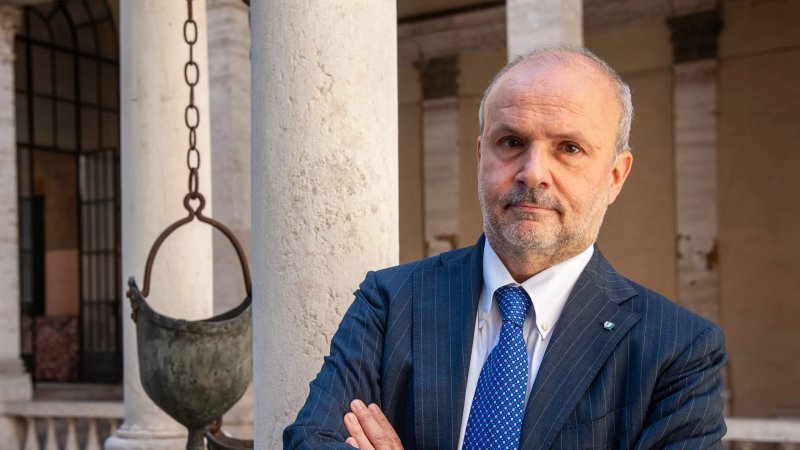 MINISTRO SCHILLACI