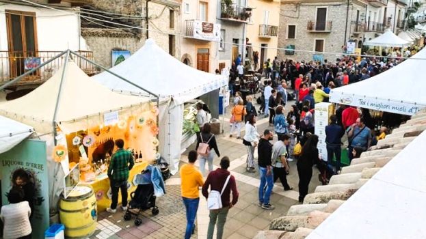 TORNARECCIO REGINA DI MIELE