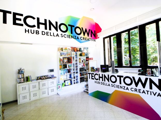 TECHNOTOWN