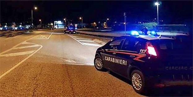 Carabinieri,macchine