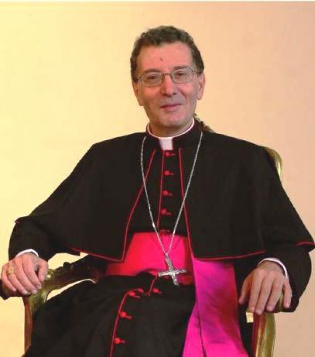 IL VESCOVO DI AVEZZANO:"APRIRE LE PORTE DELL'EPISCOPIO PER OSPITARE UNA FAMIGLIA DI PROFUGHI"