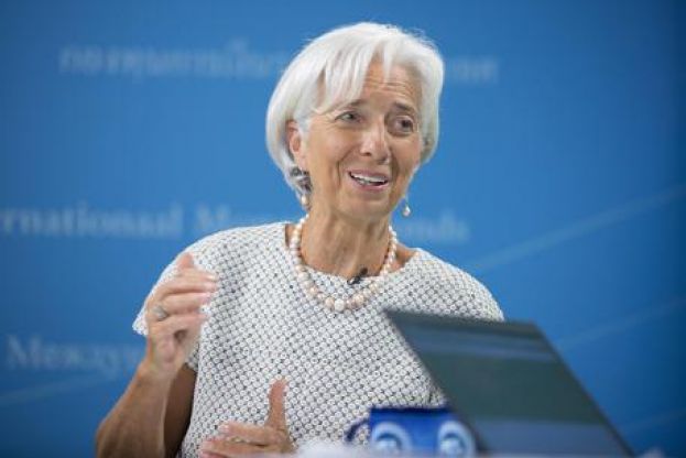 FMI:ALZA LE STIME PIL PER L'ITALIA,+0,8% NEL 2015 E +1,3% NEL 2016