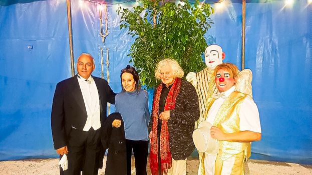Victoria Chaplin,Jean-Baptiste Thierrée e i Membri del Circo di Lidia Togni