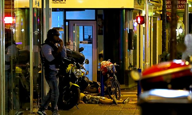 LA FRANCIA E' NUOVAMENTE PREDA DEL TERRORE, STRAGE AGGHIACCIANTE A NIZZA