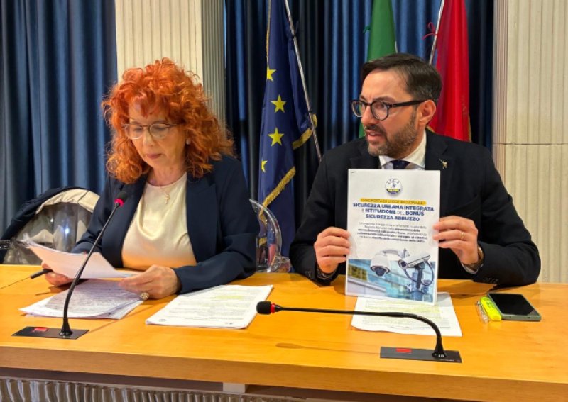 D'INCECCO E MANNETTI (LEGA)