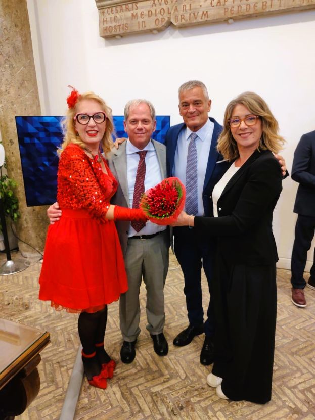 Oltre alla Mascotte evento Pompili Bartalotta Prato alla Stampa di presentazione di Hottobre Piccante