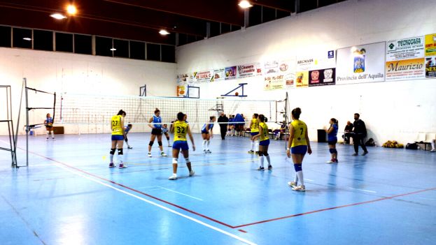 BRUSCA FRENATA DEL VOLLEY CARSOLI CONTRO ASD PALLAVOLO ROSETO:LE RAGAZZE PERDONO PER 3 SET A 0