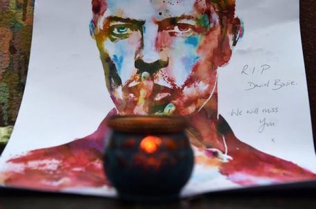 DAVID BOWIE E' MORTO,ADDIO AL DUCA BIANCO DEL ROCK.UNA CARRIERA LUNGA 50 ANNI
