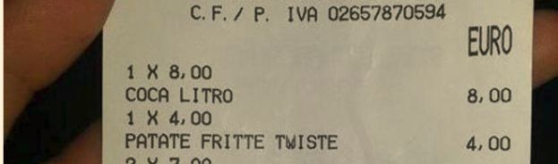 UN LITRO DI COLA A OTTO EURO,LO SCONTRINO DELLA PIZZERIA:"MA E' NORMALE PAGARE COSI' TANTO?"