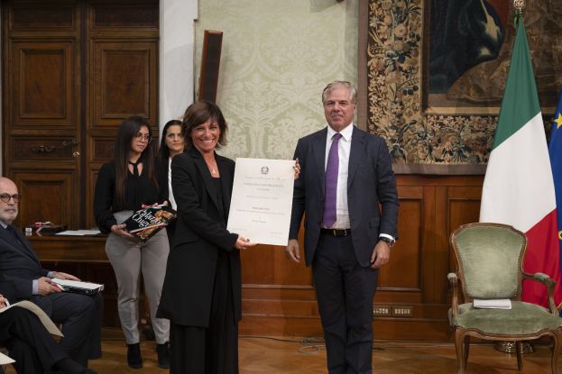 Silvia Frasson premiazione - foto governo.it pic