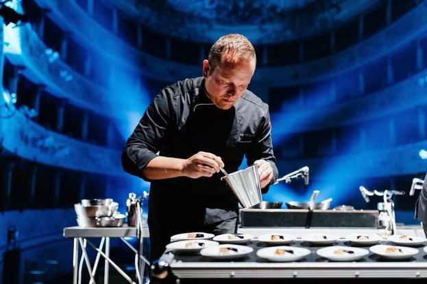 Marco Chiussi_Food Ensemble_Nuovo Teatro Orione 2024_2025_ph Via Nuovo Teatro Orione