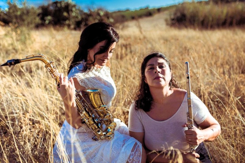 LAURA J MARRAS E FRANCESCA CORRIAS (PH SARA DEIDDA)
