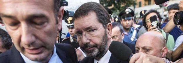 MARINO SI E' DIMESSO DA SINDACO DI ROMA