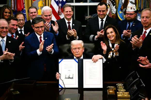 Trump firma la fine dello Shutdown