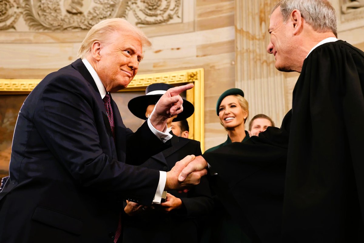 Trump,Roberts