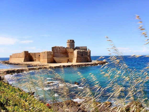 Le Castella