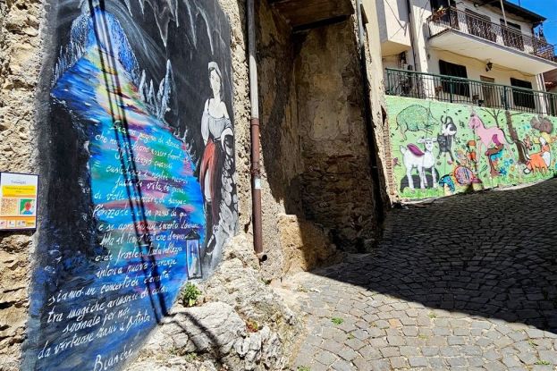 Murales
