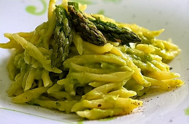 Pasta con gli Asparagi