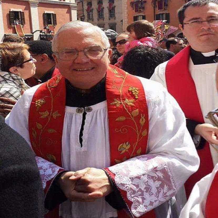 IL PARROCO DELLE COMUNITA', AUGURI A DON BRUNO INNOCENZI PER I 56 ANNI DI SACERDOZIO