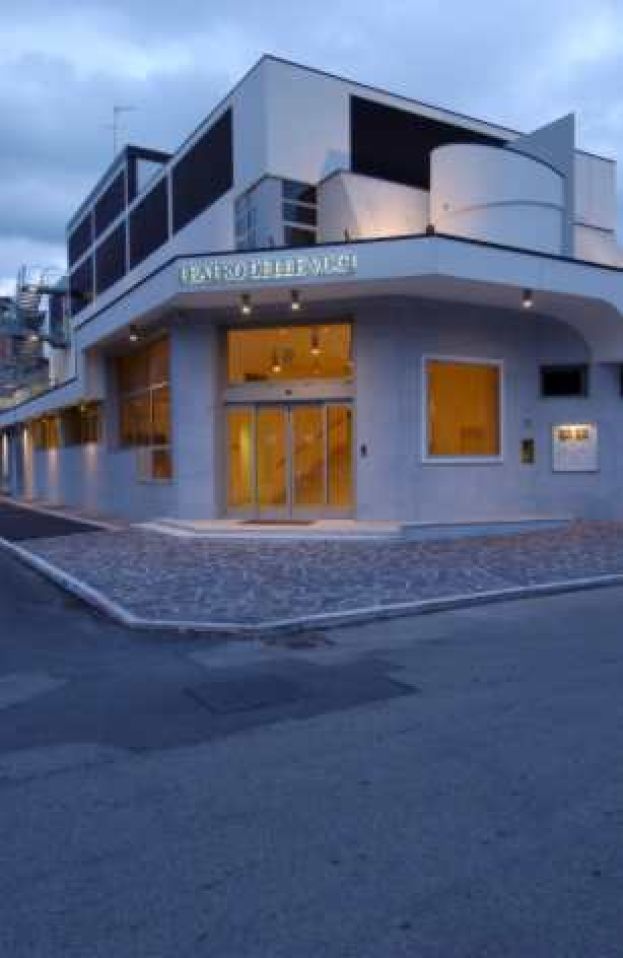 Esterno Teatro