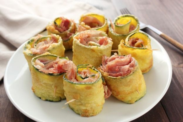 ROTOLINI DI ZUCCHINE CON GAMBERI