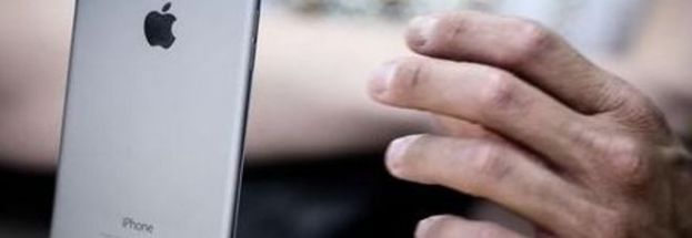 APPLE, CRESCE L'ATTESA PER L'IPHONE 6S: BATTERIA PIÙ PICCOLA