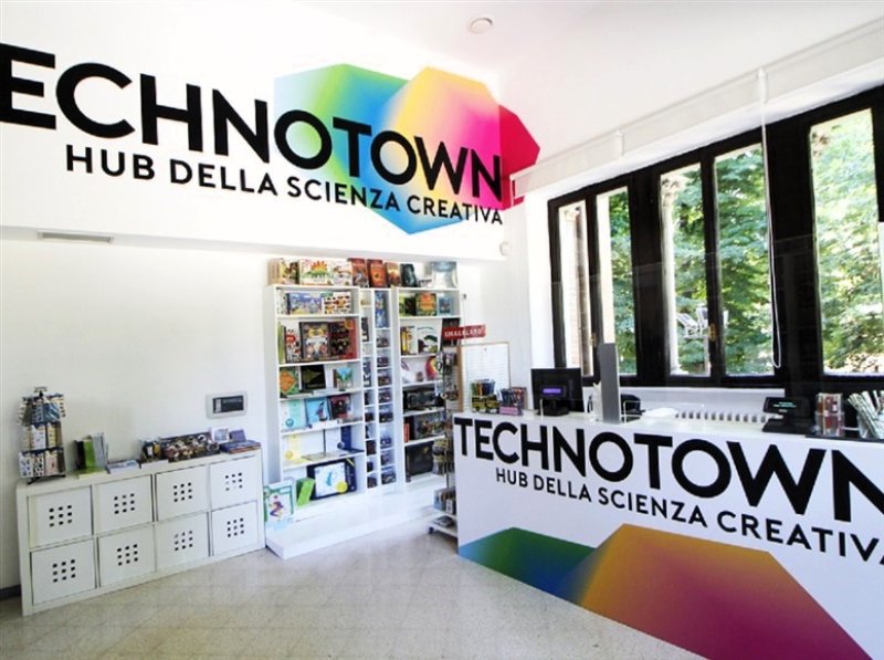 TECHNOTOWN