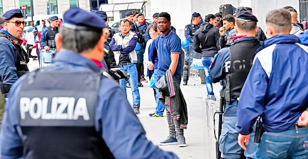 Polizia e Migranti