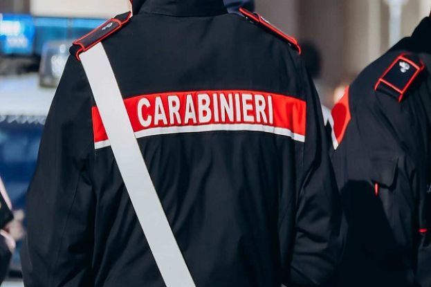 FIRENZE - ORRORE IN FAMIGLIA, DODICENNE ABUSATA DAL PADRE CON LA COMPLICITA' DELLA MADRE