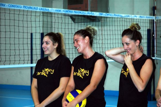 BRILLANTE ESORDIO PER IL VOLLEY CARSOLI CHE BATTE CON UN 3 A 2 IL TIBURVOLLEY IN AMICHEVOLE(FOTO)