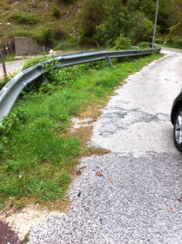 DANNI MALTEMPO A COLLI; SIMEONI: “GUARD RAIL NON GARANTISCE SICUREZZA ALLE AUTO”
