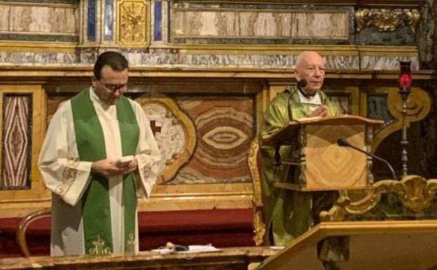 Padre Gianfranco Lunardon e il Cardinale Francesco Coccopalmerio durante la celebrazione eucaristica
