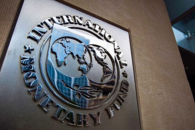 ITALIA: DUE DECENNI PERSI NELLA CRISI ECONOMICA E PROSPETTIVE AL RIBASSO PER IL 2016