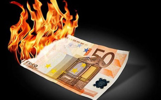 I TRE MIGLIORI ECONOMISTI DEL MONDO: "L'UNICA SALVEZZA PER L'ITALIA E' USCIRE DALL'EURO"