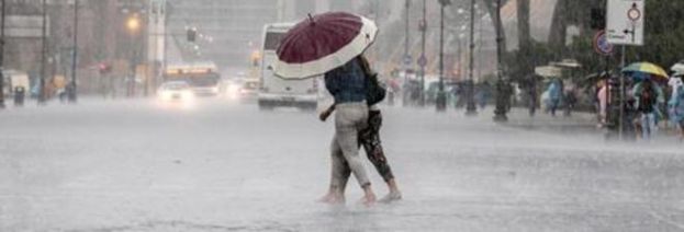 LAZIO,ALLARME METEO PER 36 ORE:ARRIVANO NUBIFRAGI E GRANDINATE