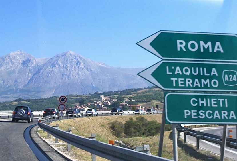 ABRUZZO,"TAGLIARE LE TARIFFE AUTOSTRADALI NEL WEEKEND"