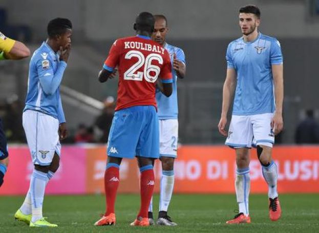 CORI RAZZISTI, CHIUSA LA CURVA LAZIO