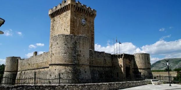 Castello Piccolomini, Ortucchio