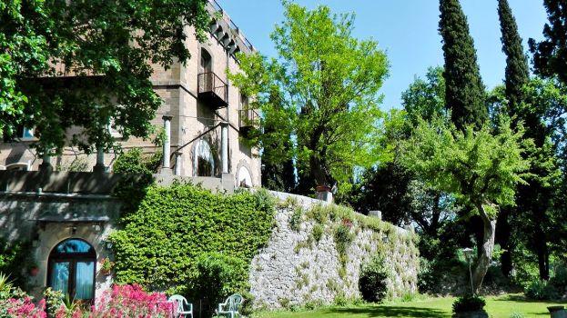 VILLA MORANI