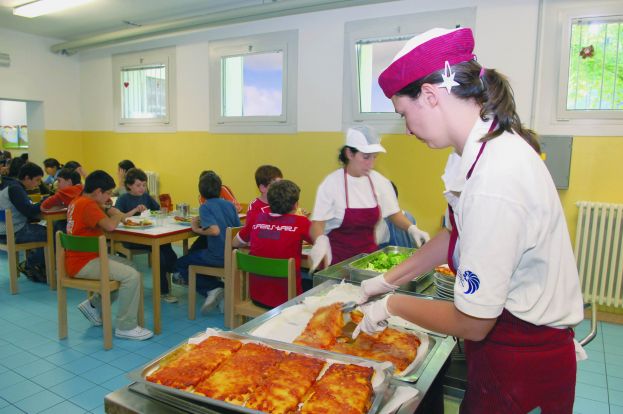REFEZIONE SCOLASTICA,LA LISTA"FUTURO CERTO" RISPONDE ALLE ACCUSE DELLE LISTE CONCORRENTI