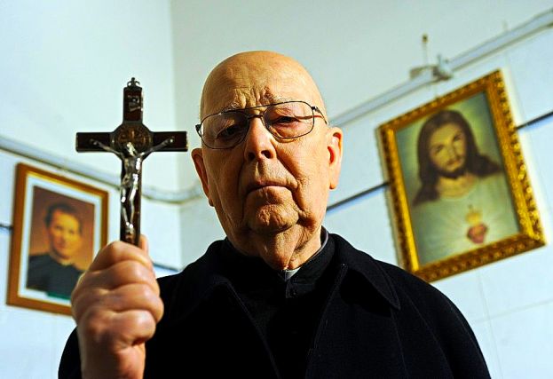 PADRE AMORTH: "SIAMO ORMAI NEGLI ULTIMI TEMPI. L'ISIS E' GOVERNATO DA SATANA"