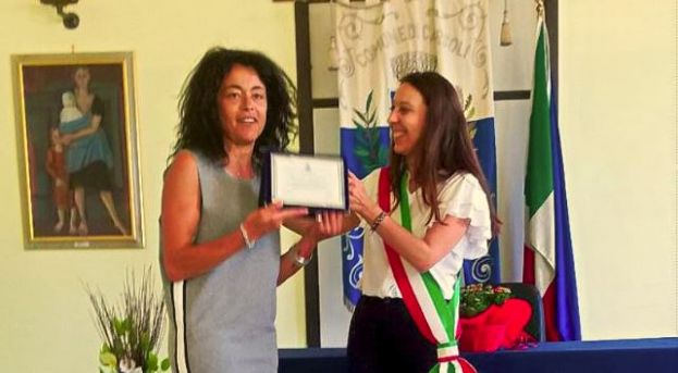 Il Sindaco Velia Nazzarro con il Presidente del Real Carsoli Alessandra Testa