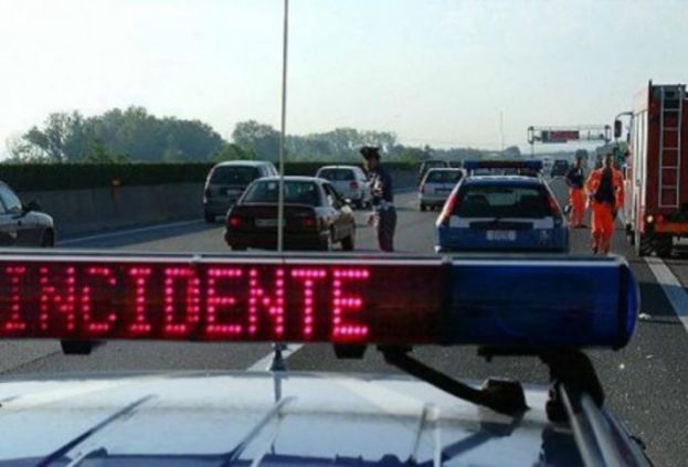 INCIDENTE GRAVE SULL’A24,ATTERRA UNA ELIAMBULANZA:CHIUSO IL TRATTO TRA I CASELLI DI CARSOLI E VICOVARO MANDELA