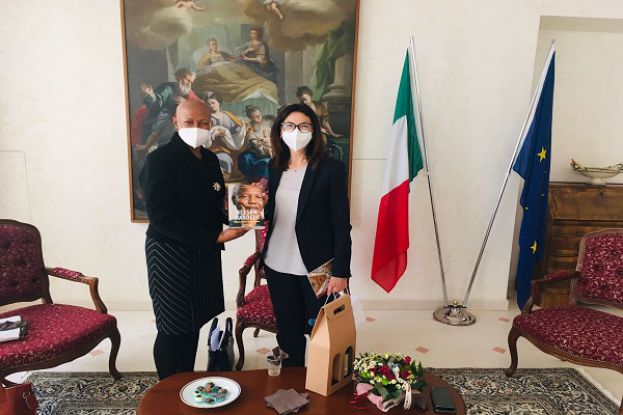 il Prefetto dell'Aquila con L'Ambasciatore del Sud Africa