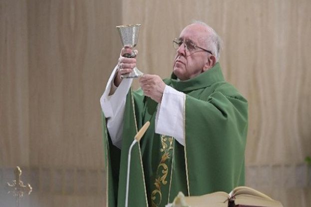 VATICANO - DA DOMENICA 29 CAMBIANO PADRE NOSTRO E GLORIA, LE MODIFICHE DEL MESSALE