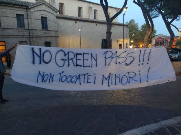 #nogreenpass #nontoccateiminori #Abruzzo #Marche