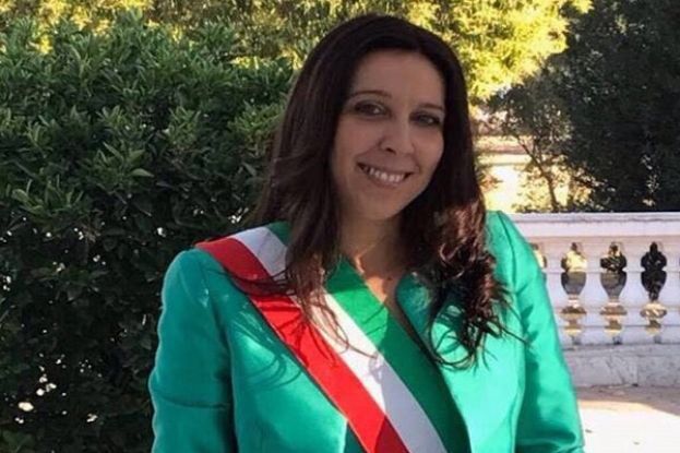 Velia Nazzarro